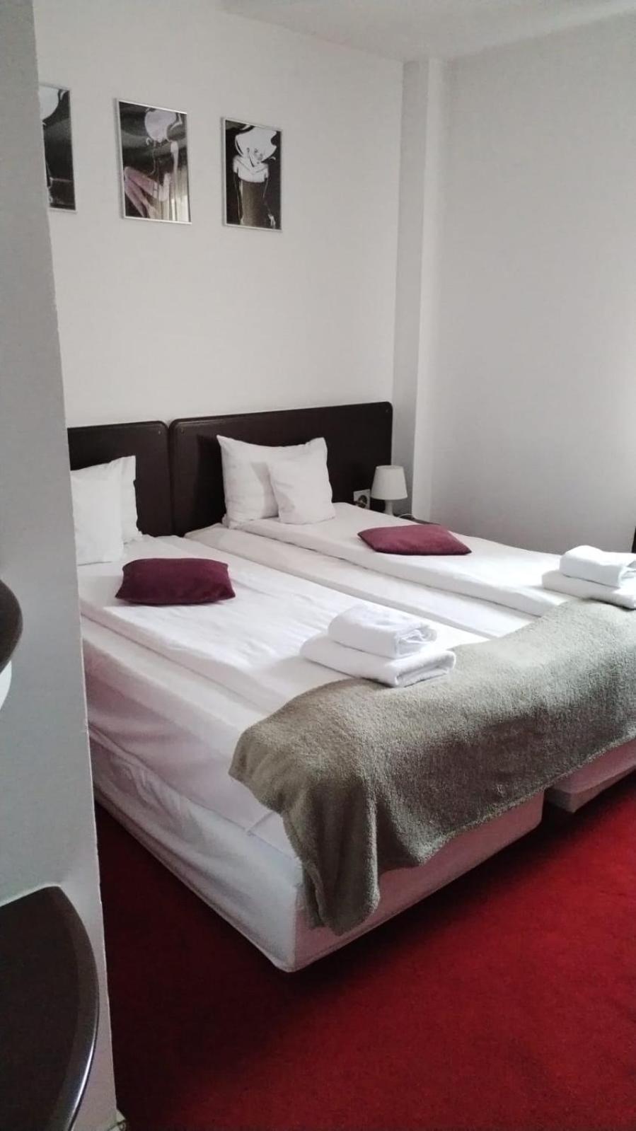 Pension Happy Day - Motorcycle Friendly Sibiu Exterior foto